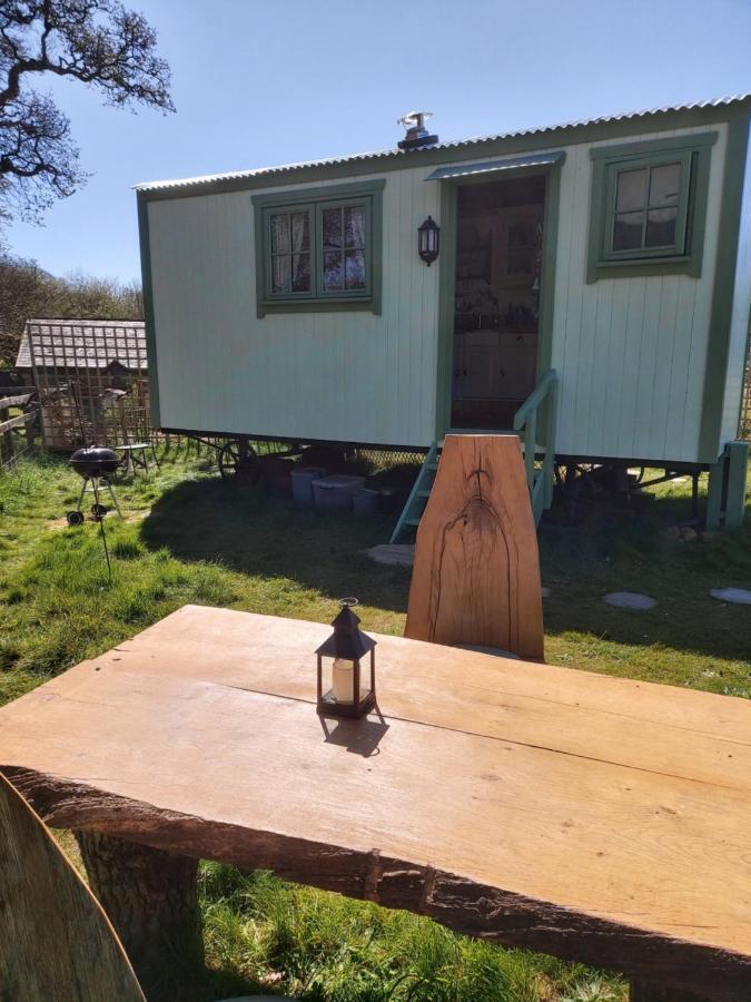 The Old Mill Shepherds Hut Okehampton Exterior photo