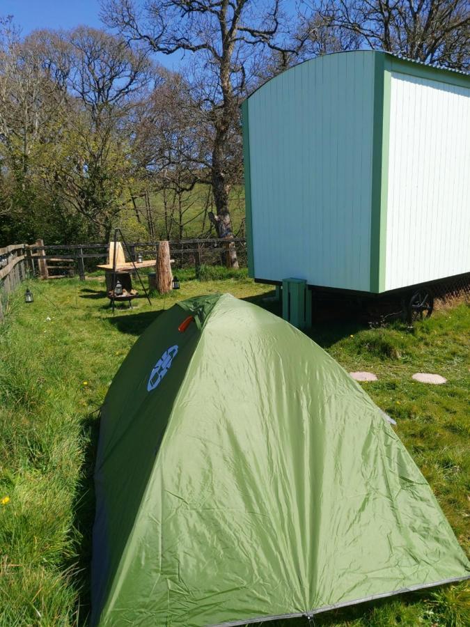 The Old Mill Shepherds Hut Okehampton Exterior photo